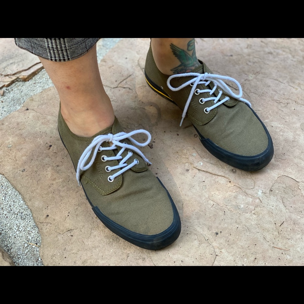 Pressler Dr. Martens size 9